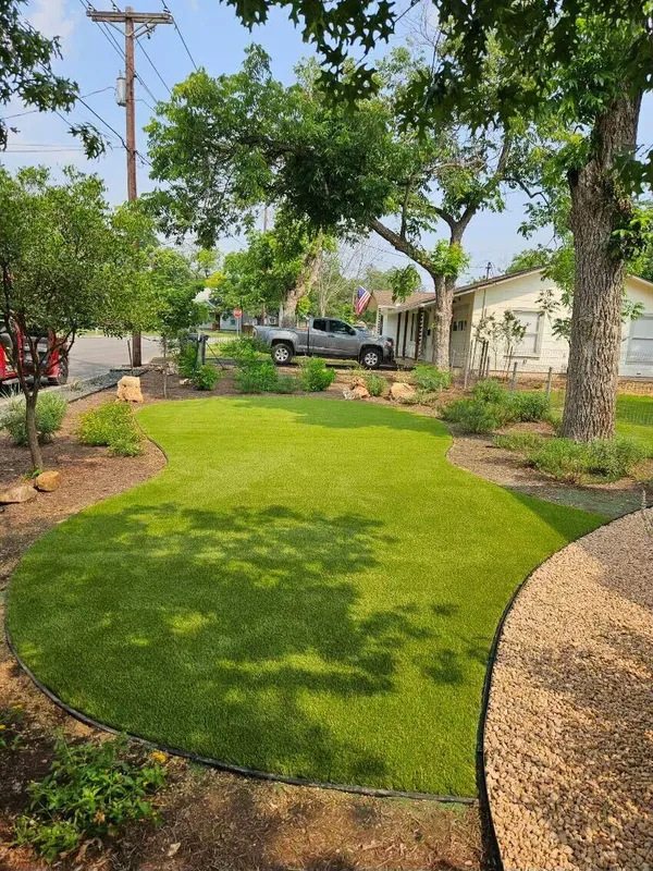 Luckenbach - Image 3