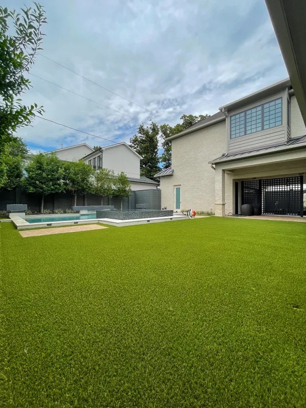 Luckenbach - Image 5